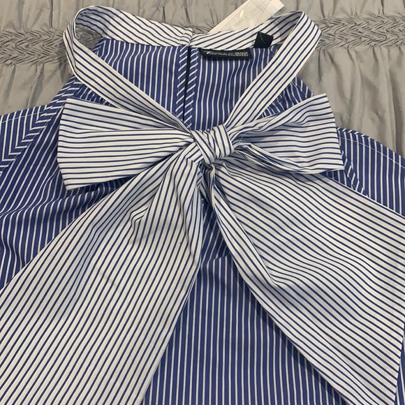 NWT Pinstripe 7th Ave Blouse - Picture 5 of 5